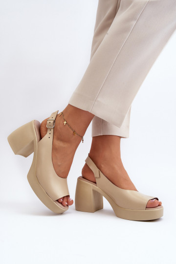 Zazoo 40376 Damensandalen Auf massiven Absätzen Beige