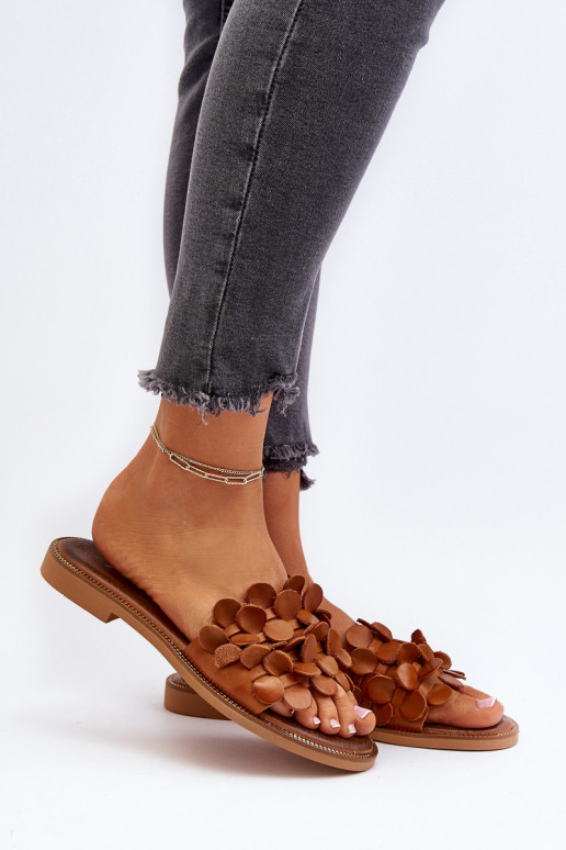 Zazoo 40381 Feminin Lederhausschuhe mit breiten Absätzen braune Farbe Zazoo 40381 Feminin Lederhausschuhe mit breiten Absätzen braune Farbe