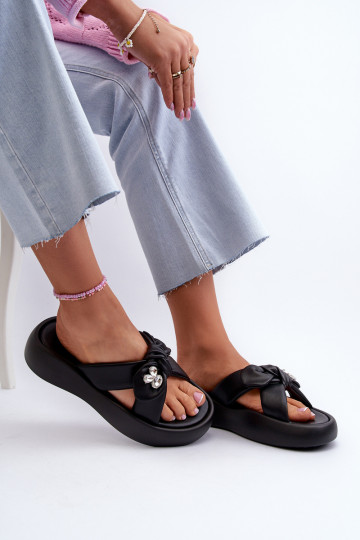 Lederhausschuhe Feminin mit einer Plattform schZuarze Farbe GOE NN2N4110 2