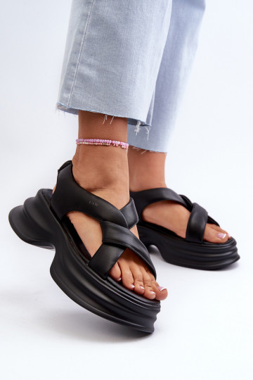 Damensandalen Feminin mit modischer Es mussssivsohle schZuarze Farbe GOE NN2N4106