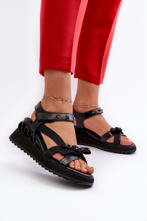 Damensandalen mit Bändern D&A CR956 schZuarze Farbe