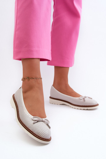 Durchbrochene Ballerinas Feminin Aus Ermöglichtturleder Es mussciejka P6509-11 Zueiße Farbe