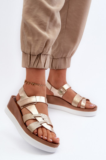 Zazoo 40397 Feminin Damensandalen mit einer Plattform goldene Farbe