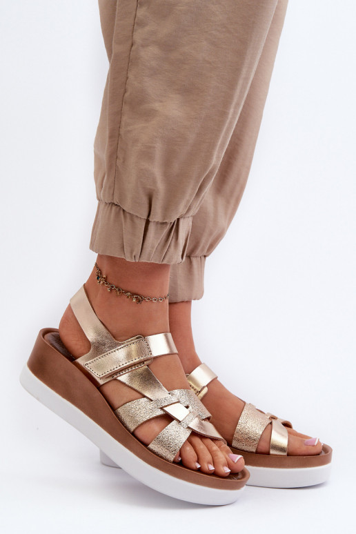 Zazoo 40397 Feminin Damensandalen mit einer Plattform goldene Farbe Zazoo 40397 Feminin Damensandalen mit einer Plattform goldene Farbe