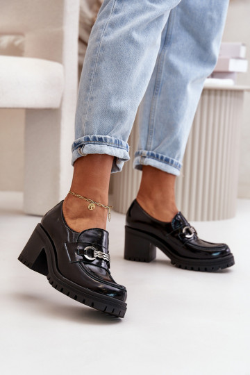 Zazoo 20175 Damen Schuhe mit Lackeffekt und Absätzen aus Naturleder in schwarzer Farbe