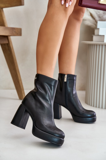 Stiefel mit Absätzen Aus Ermöglichtturleder GOE OO2N4166-IN2 schZuarze Farbe 2