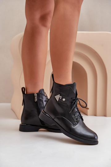 Leder-Ankle Boots mit breiten Absätzen und Ornamenten, gefüttert, in Schwarz