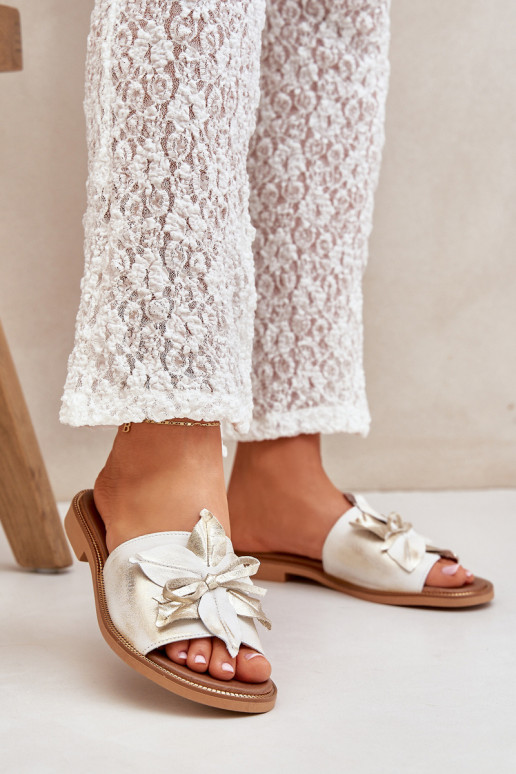 Hausschuhe mit Ornamenten Ermöglichtturleder Zazoo 3667 goldene Farbe Przecierany Hausschuhe mit Ornamenten Ermöglichtturleder Zazoo 3667 goldene Farbe Przecierany