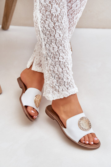 Leder-Sandalen mit Ornamenten und breiten Absätzen Zazoo 3047/O in Weiß