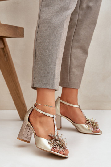 Leder Sandalen mit Absätzen und Ornamenten Laura Messi 2758 goldfarben 2