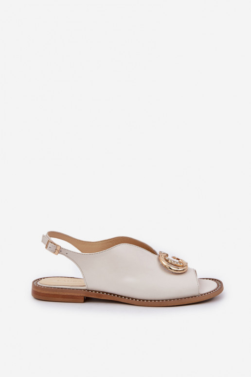 Damensandalen mit breiten Absätzen mit Ornamenten Laura Messi 2865 elfenbeinfarbe Damensandalen mit breiten Absätzen mit Ornamenten Laura Messi 2865 elfenbeinfarbe