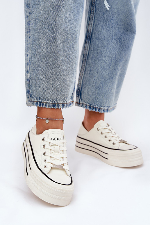 Haut Freizeitschuhe mit einer Plattform GOE RR2N4106 Zueiße Farbe Haut Freizeitschuhe mit einer Plattform GOE RR2N4106 Zueiße Farbe