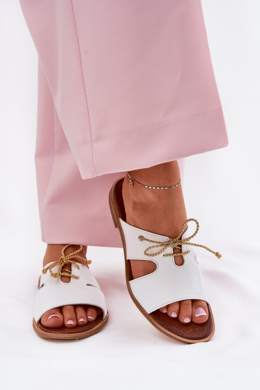 Lederhausschuhe Feminin mit breiten Absätzen Zazoo 3022 Zueiße Farbe Lederhausschuhe Feminin mit breiten Absätzen Zazoo 3022 Zueiße Farbe