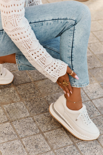 Haut Sneakers Stilvollllschuhe Feminin mit einer Plattform Big Star RR274A333 Zueiße Farbe