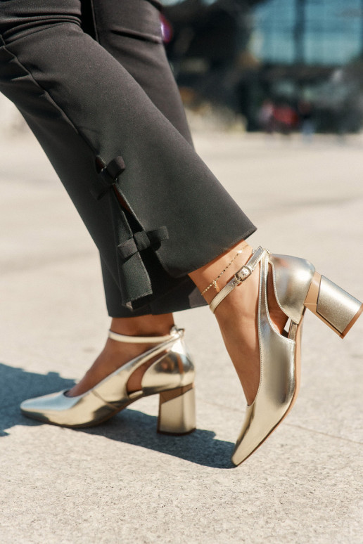 Haut Schuhe mit Absätzen Es mussciejka K6816-25 goldene Farbe Haut Schuhe mit Absätzen Es mussciejka K6816-25 goldene Farbe