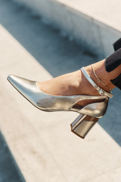 Haut Schuhe mit Absätzen Es mussciejka K6816-25 goldene Farbe Haut Schuhe mit Absätzen Es mussciejka K6816-25 goldene Farbe