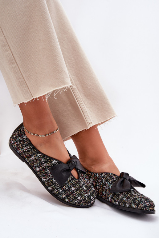 Ballerinas mit Bändern Laura Messi 2921 schZuarze Farbe Ballerinas mit Bändern Laura Messi 2921 schZuarze Farbe