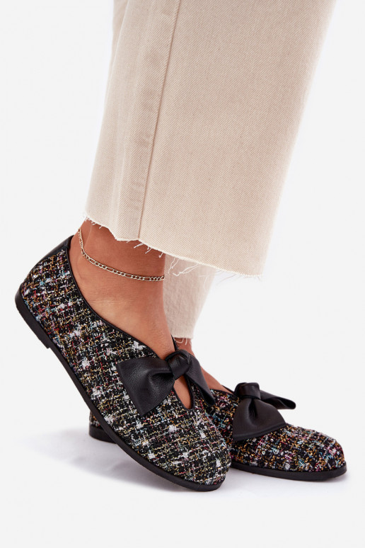 Ballerinas mit Bändern Laura Messi 2921 schZuarze Farbe Ballerinas mit Bändern Laura Messi 2921 schZuarze Farbe