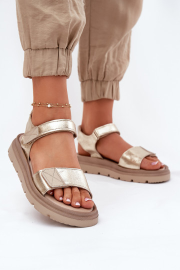 Damensandalen Feminin mit einer Plattform Zazoo 40443 goldene Farbe 2