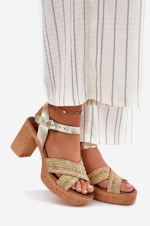 Damensandalen mit Absatz Mit Zopf Zu Paskach Zazoo 40460 goldene Farbe Damensandalen mit Absatz Mit Zopf Zu Paskach Zazoo 40460 goldene Farbe