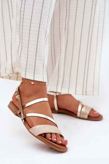 Damensandalen Feminin mit breiten Absätzen Es mussciejka 06966-25 goldene Farbe 2