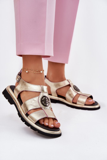 Damensandalen Feminin mit Lackeffekt Mit Dekorationen Detalem Artiker 56C0689 goldene Farbe