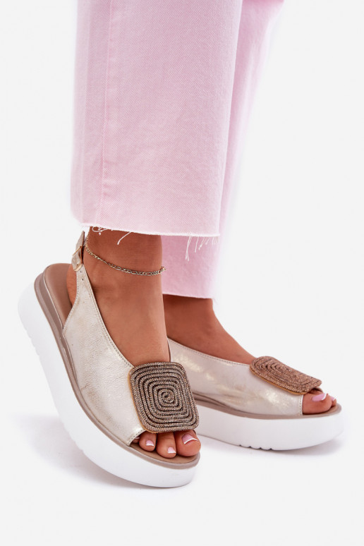 Zazoo 1786 Damensandalen Feminin mit einer Plattform mit Ornamenten goldene Farbe Przecierany Zazoo 1786 Damensandalen Feminin mit einer Plattform mit Ornamenten goldene Farbe Przecierany