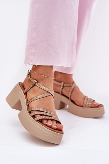 Damensandalen Feminin Es mussciejka 06990-25 goldene Farbe 2