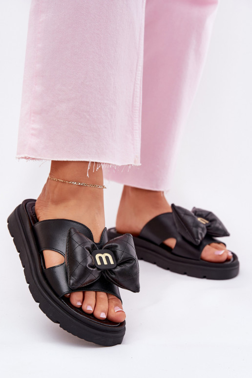 Lederhausschuhe Feminin mit einer Plattform mit Bändern CheBello 4647 schZuarze Farbe Lederhausschuhe Feminin mit einer Plattform mit Bändern CheBello 4647 schZuarze Farbe