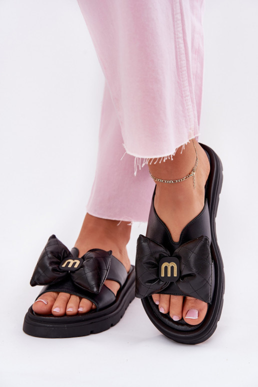 Lederhausschuhe Feminin mit einer Plattform mit Bändern CheBello 4647 schZuarze Farbe Lederhausschuhe Feminin mit einer Plattform mit Bändern CheBello 4647 schZuarze Farbe