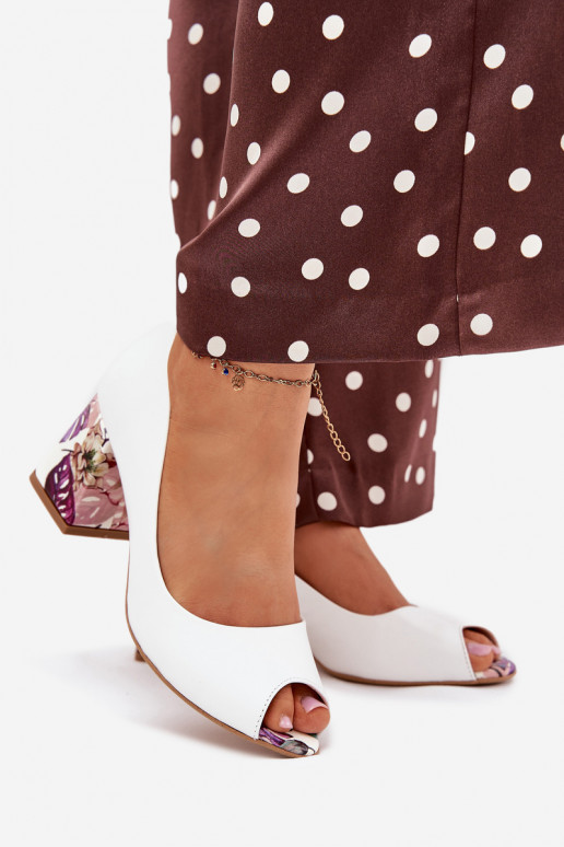 Haut Schuhe mit verzierten Absätzen LeZuski Shoes 2608/K Zueiße Farbe Haut Schuhe mit verzierten Absätzen LeZuski Shoes 2608/K Zueiße Farbe