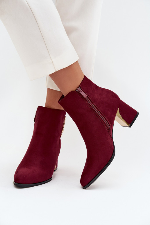 Bordeauxfarbene Damen-Stiefeletten mit goldenen Details „Kalivra" Bordeauxfarbene Damen-Stiefeletten mit goldenen Details „Kalivra"