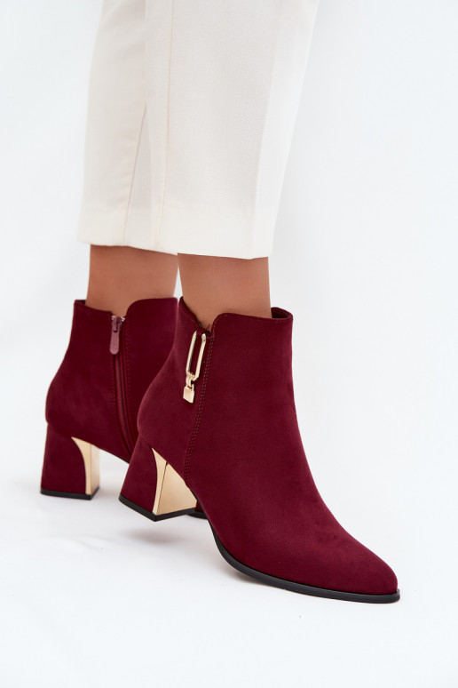 Bordeauxfarbene Damen-Stiefeletten mit goldenen Details „Kalivra" Bordeauxfarbene Damen-Stiefeletten mit goldenen Details „Kalivra"