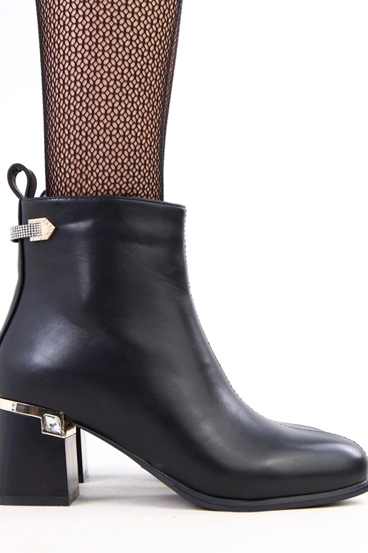 Schwarze Stiefeletten mit eleganter...