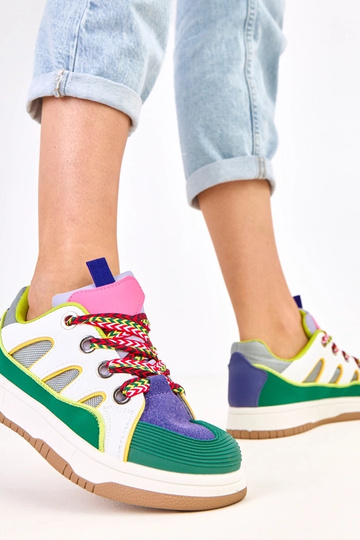 Grüne Sneakers mit breiten Schnürsenkeln Neolis 2