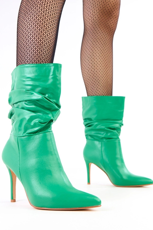 Grüne Stiefeletten mit hohem Absatz...