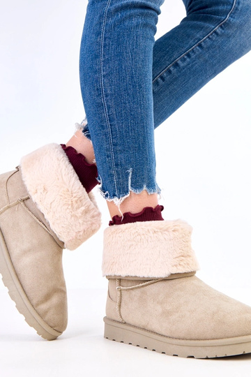 Grüne Schneestiefel mit Fell auf Plattform Meggi