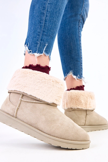 Grüne Schneestiefel mit Fell auf Plattform Meggi 2