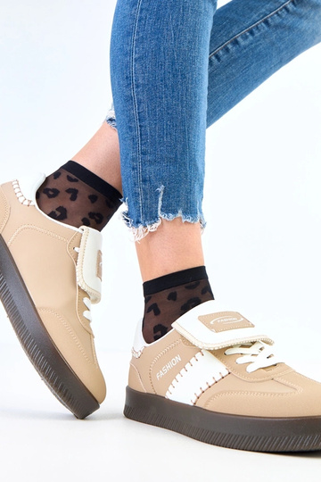 Braune Sneakers auf Plattform mit Nähten Puente 2