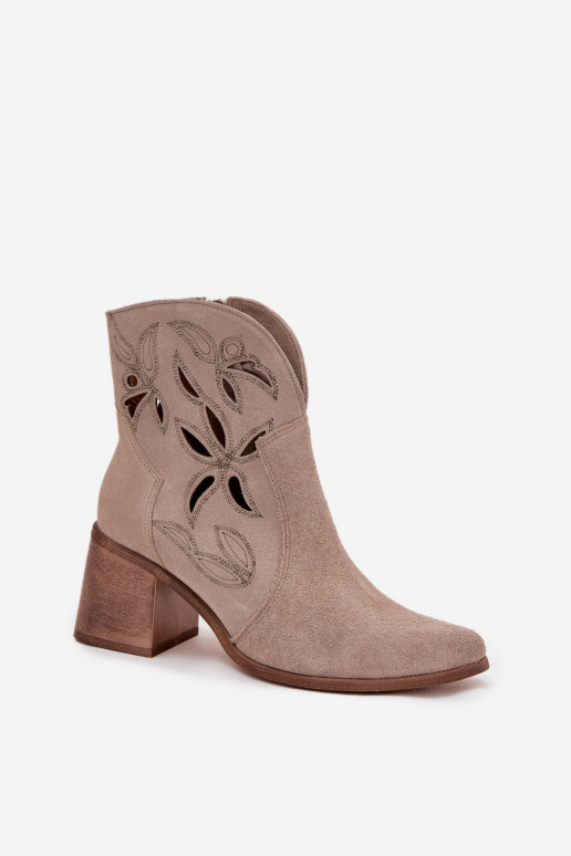 Damenstiefel mit durchbrochenen ElementenErmöglichtturalnego aus INildlederu mit Absätzen Zazoo 3690 Beige