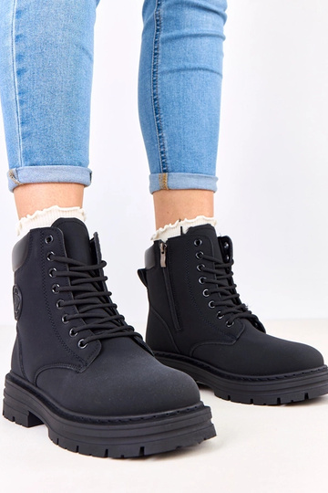 Czarne traperki ocieplane z...