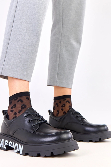 Schwarze Damenhalbschuhe... 2