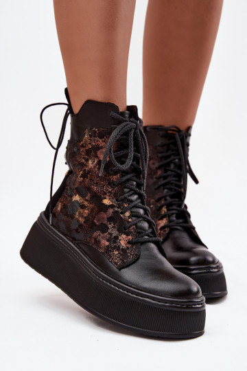 Echte Leder Stiefeletten mit Plattform Tai turiciejka 07086-01 schwarze Farbe