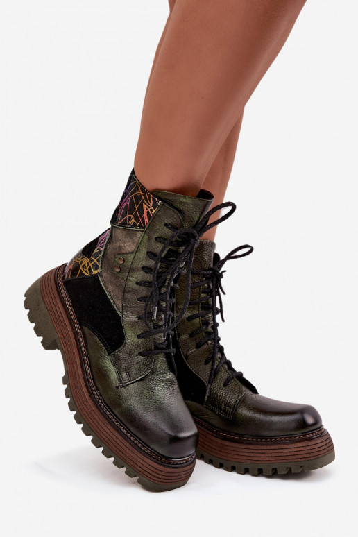 Haut Arbeitsstiefeletten Feminin mit einer Plattform Es mussciejka 07104-09 Khaki-Farbe-Farbe