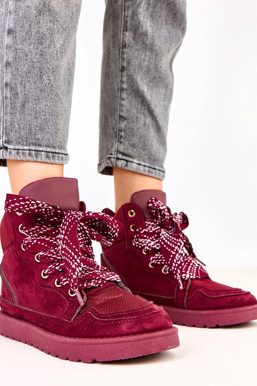 Kirschfarbene hohe Sneakers mit...