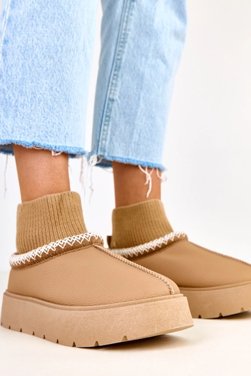 Braune Schneestiefel mit Sockenform Melary