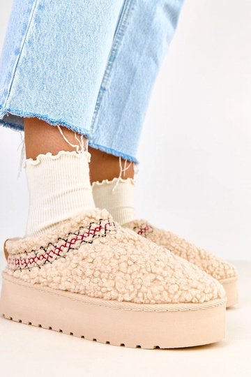 Beige flache Schneestiefel...