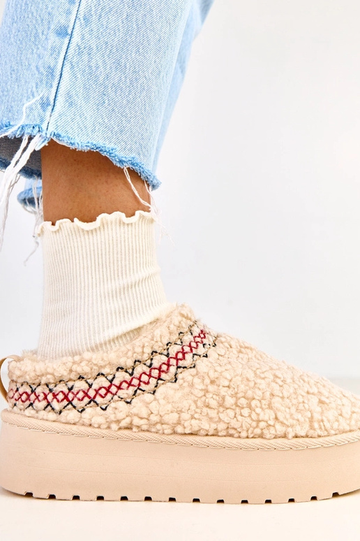 Beige flache Schneestiefel mit...