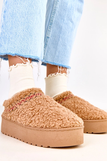 Dunkelbeige flache... 2