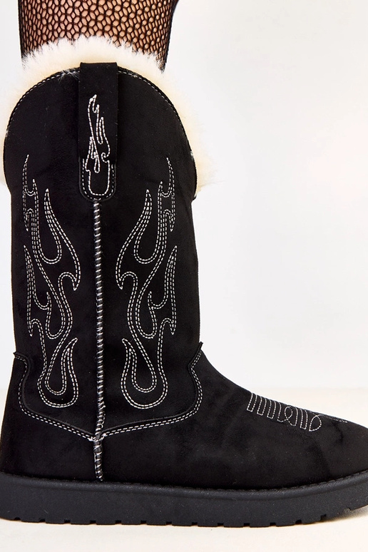 Schwarze Schneestiefel mit Stickerei... Schwarze Schneestiefel mit Stickerei...